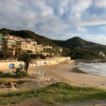 Úszó hotel Oceanis 38 Sitges